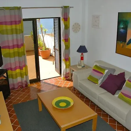 Sea Apartment *